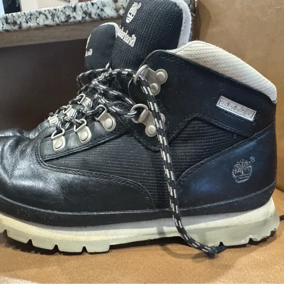 Timberland Black and Tan Euro Hiker Boots women’s boots 6M - Picture 5 of 11
